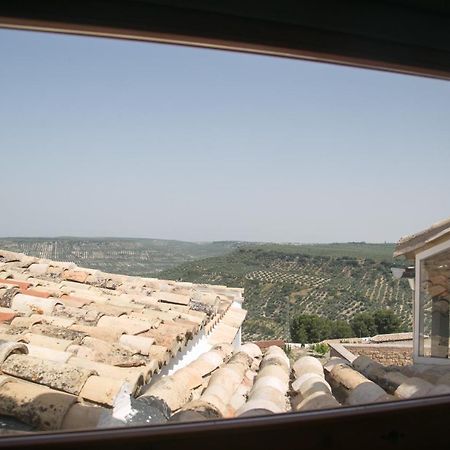 Apartamentos Turisticos La Casa Vieja Sabiote Dış mekan fotoğraf